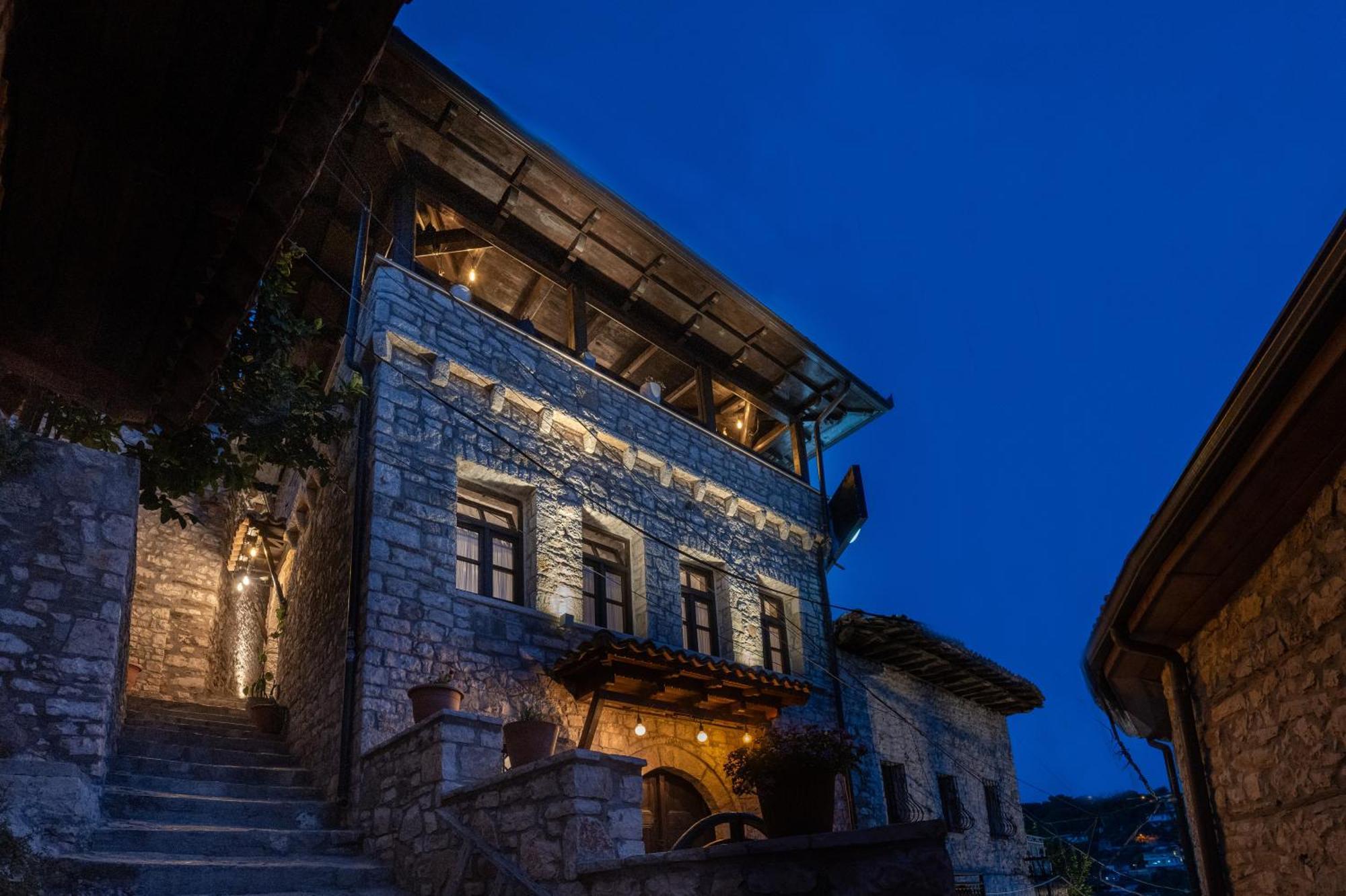 Hotel Bohem เบราท ภายนอก รูปภาพ